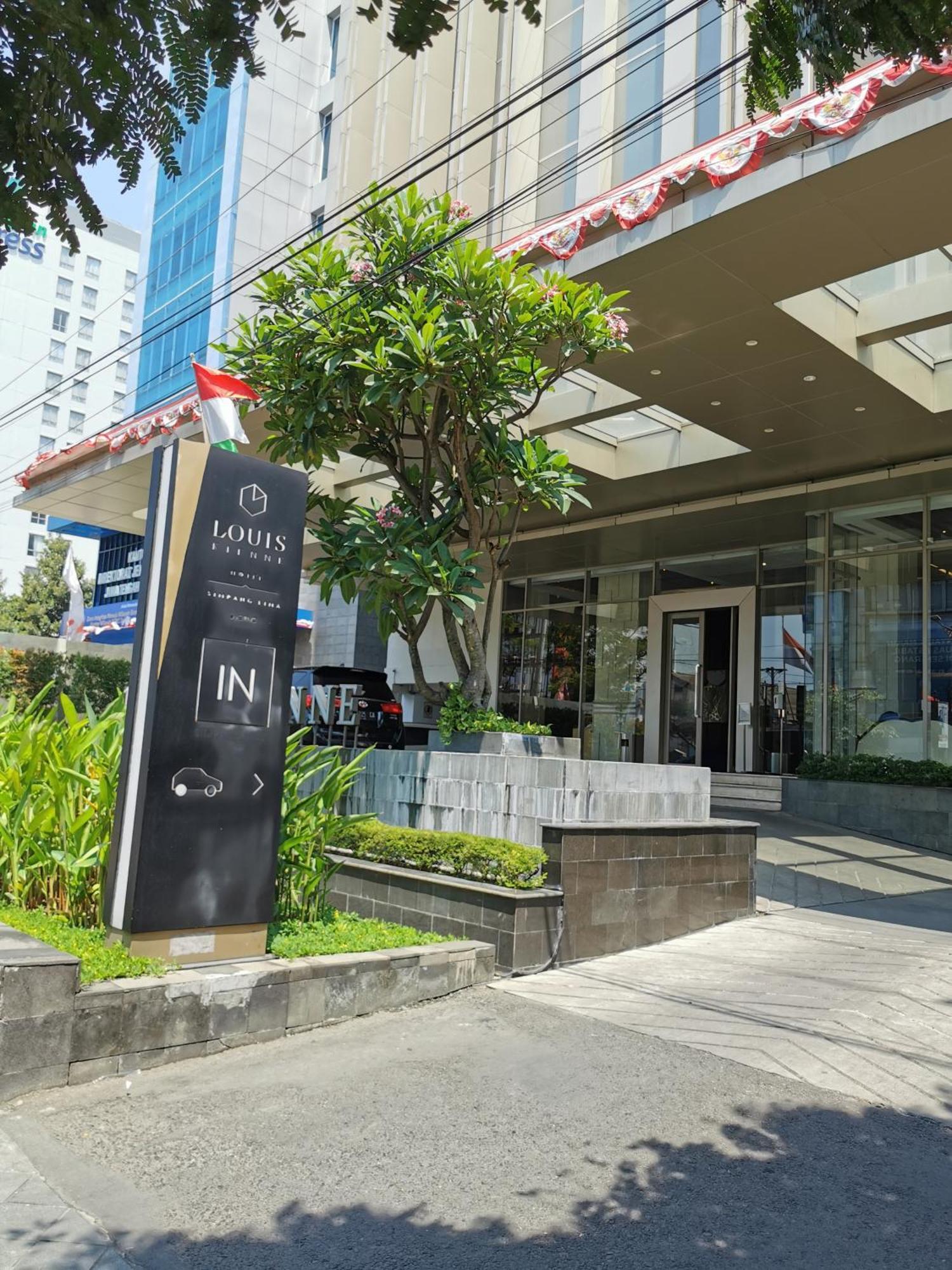 新邦利马沃霍尔公寓 三宝垄 外观 照片